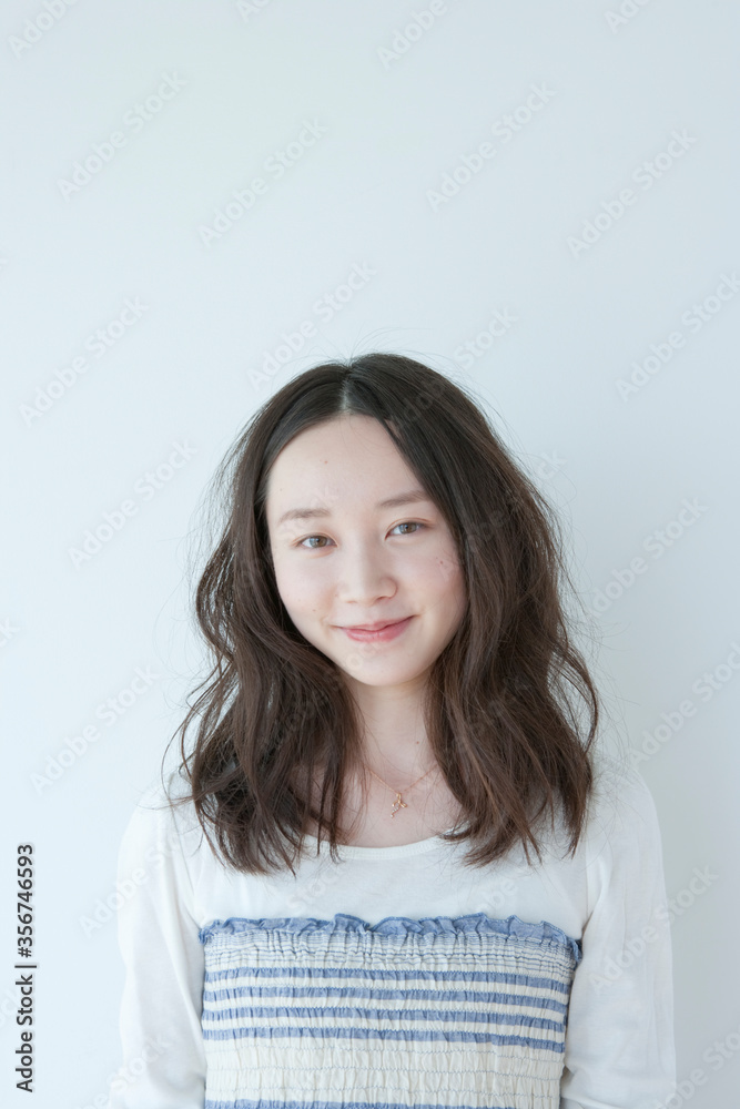 10代の女の子の笑顔 10代の女の子の笑顔