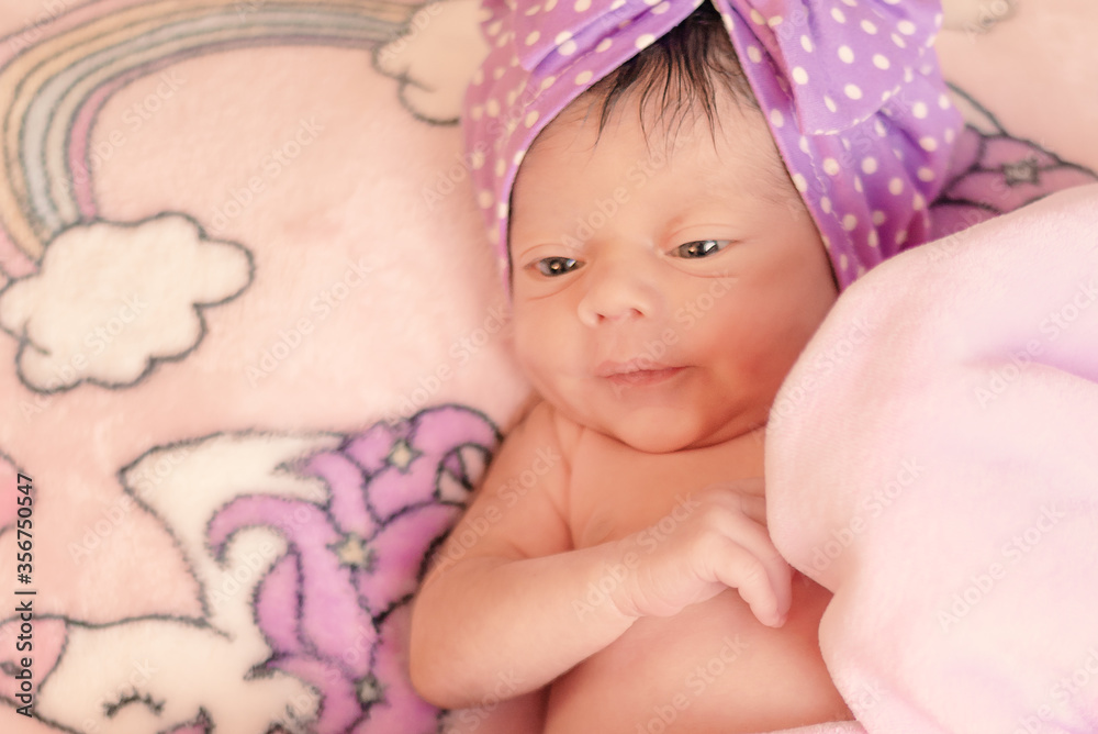 Newborn bebe Recien nacido hembra niña infanil Newborn bebe Recien nacido hembra niña infanil