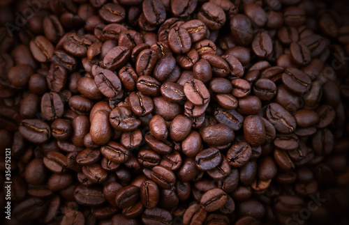 Roasted coffee beans