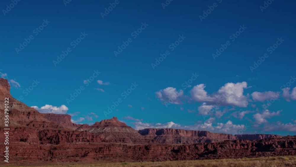 Canon Lands National Park Hot dry arid summer clear blue sunny day Time Lapse 4K Canon Lands National Park Hot dry arid summer clear blue sunny day Time Lapse 4K