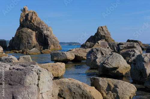 和歌山県の橋杭岩