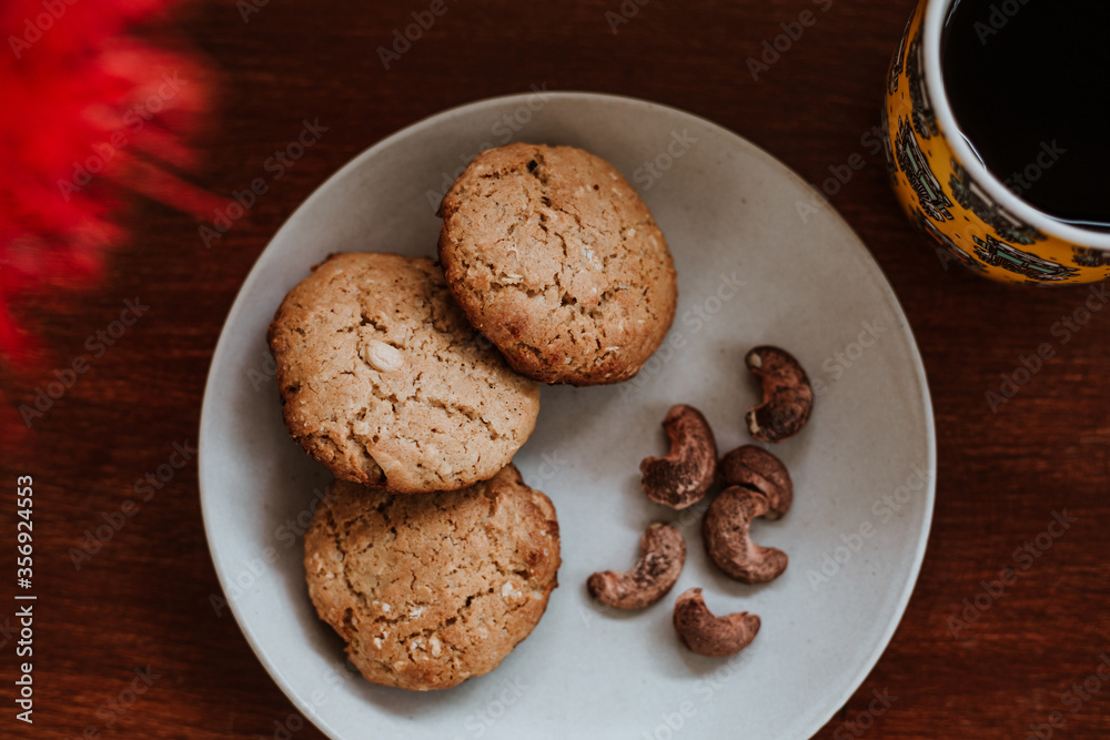 coffee and cashew cookies