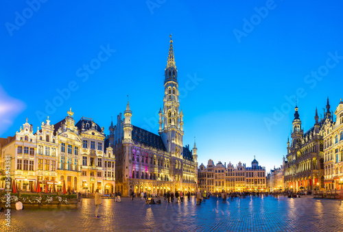 The Grand Place in Brussels © Sergii Figurnyi