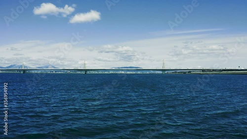 橋梁を海からドローン空撮
伊勢湾岸道路
トゥインクル・揖斐川橋