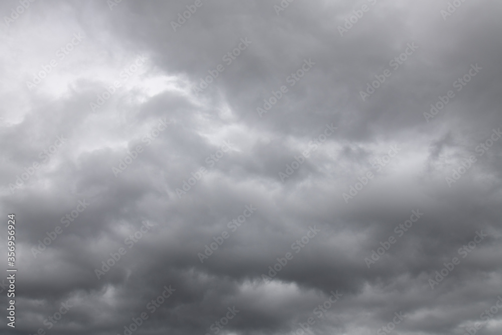 6月の雨雲