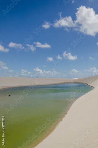 Paisagem do Parque Nacional dos Lençóis Maranhenses, Maranhão, Brasil. Junho de 2016