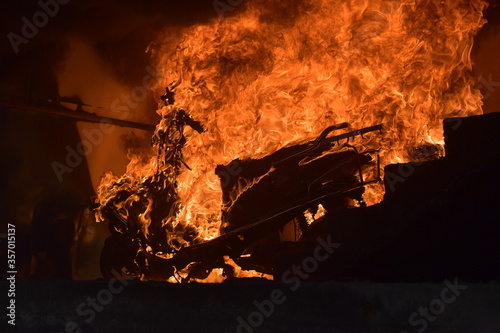 A combustion electric vehicles