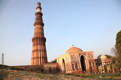 Canvas Print Qutub minar, Delhi Monument Fort Landscape, Historical, New Delhi, India