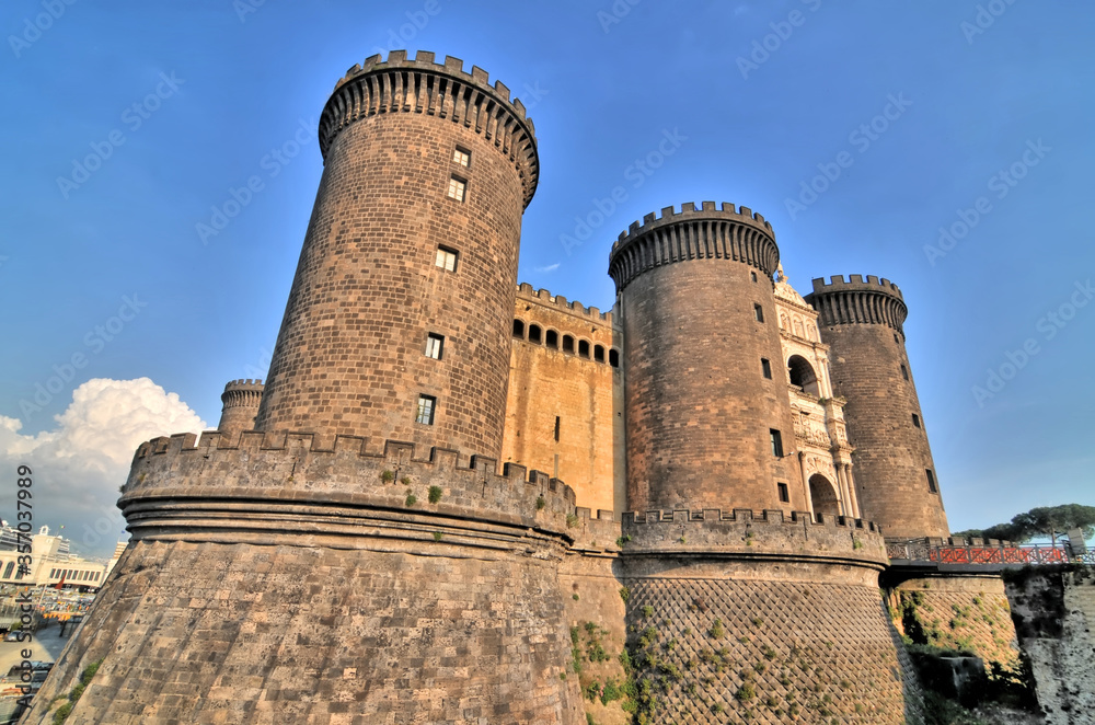 Castel Nuovo or 