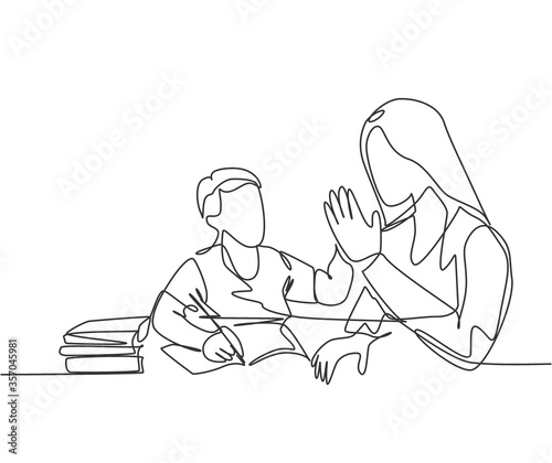 One single line drawing of young happy mother accompany her kid studying and reading a book while give high five gesture. Parenting family care concept. Continuous line draw design vector illustration