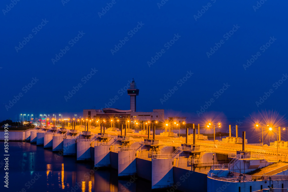 Street lights on Saemangeum Seawall.