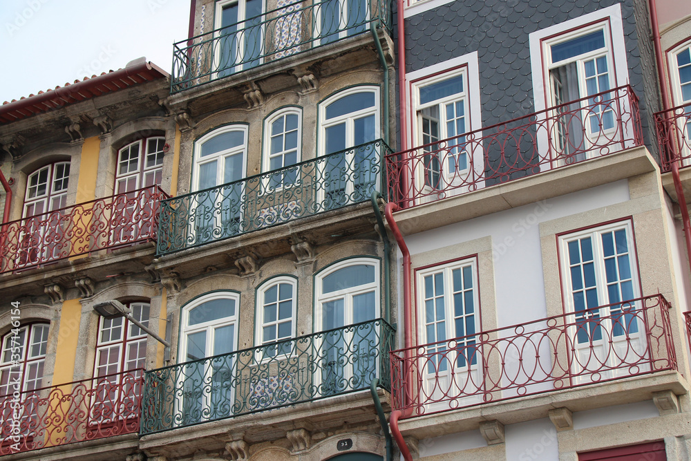 houses on the quay in porto (portugal)
