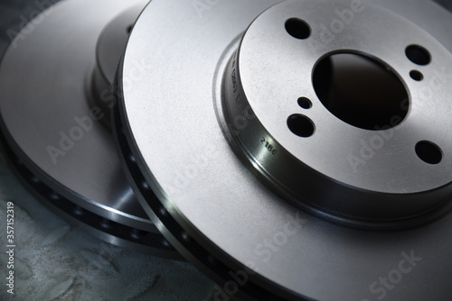 Obraz na płótnie car brake system front replacement w salonie