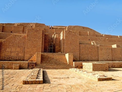 Fotografie Ziggurat Chogha Zanbil near Shush, Iran