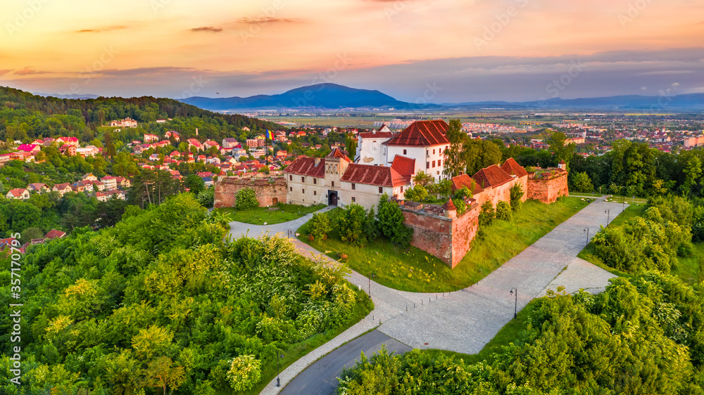 Naklejka premium Brasov, Romania - Sunset on Citadel, Transylvania