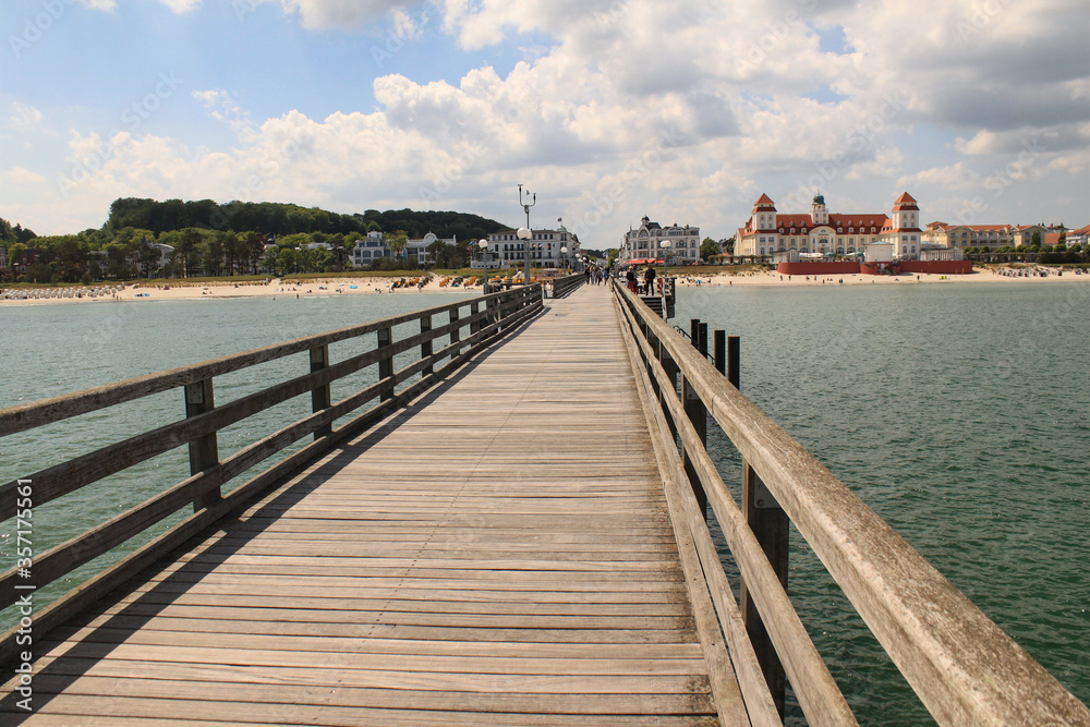 Ostseebad Binz; Panorama von der Seebrücke