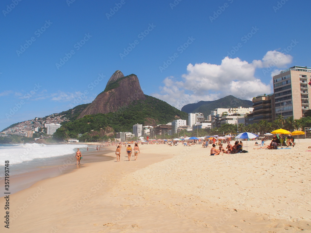 Rio de Janeiro, Brazil - 08/03/2020: Sunny day on the coast of the Atlantic ocean, Ipanema beach