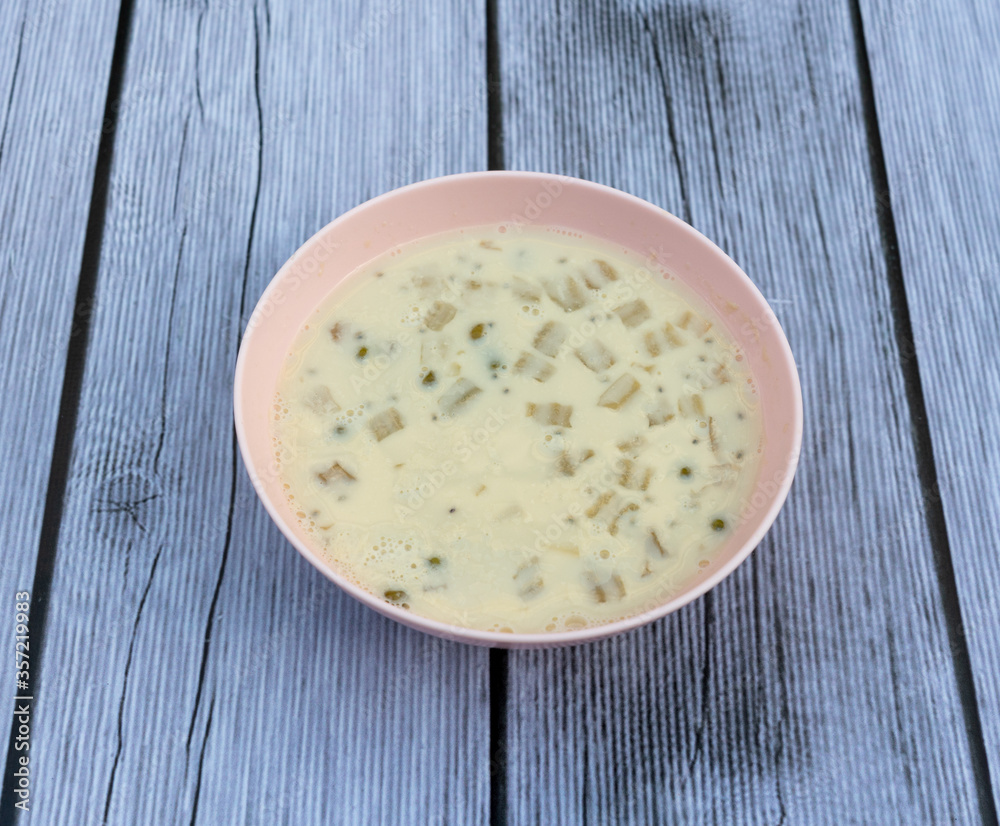 Thai-Chinese Style Dumplings and Soups Thai-Chinese Style Dumplings and Soups