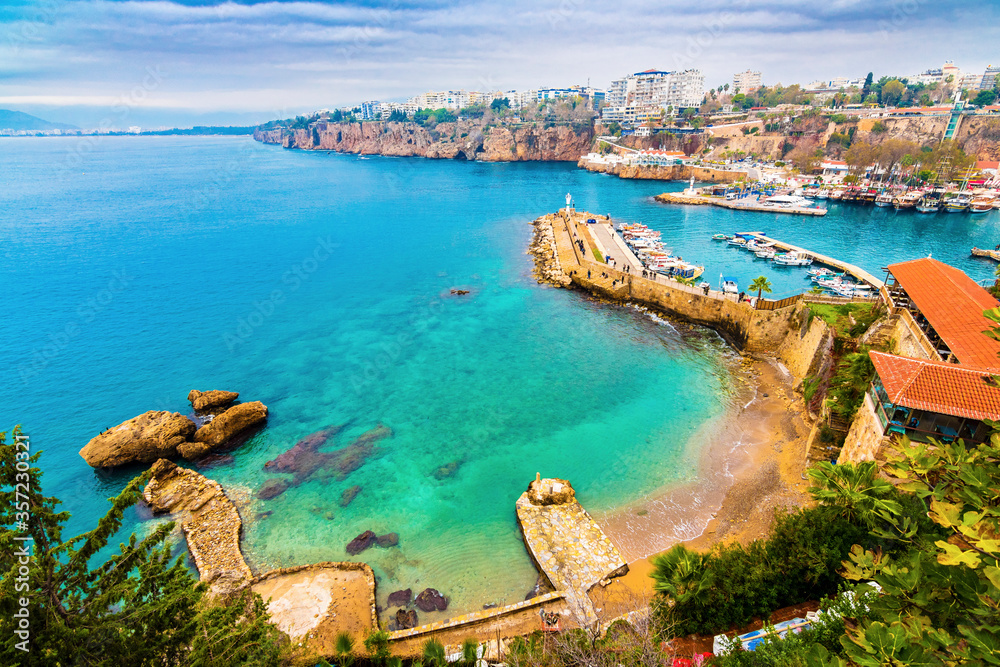 Naklejka premium Mermerli Beach view from hill in Antalya City