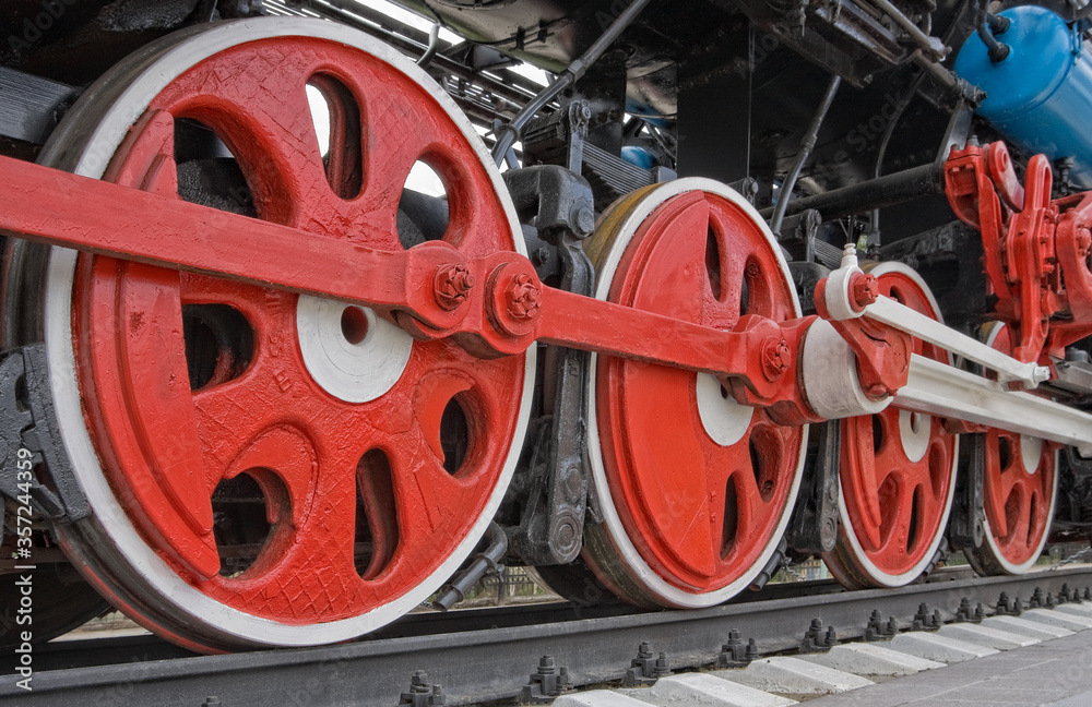 Old steam locomotive wheels Old steam locomotive wheels