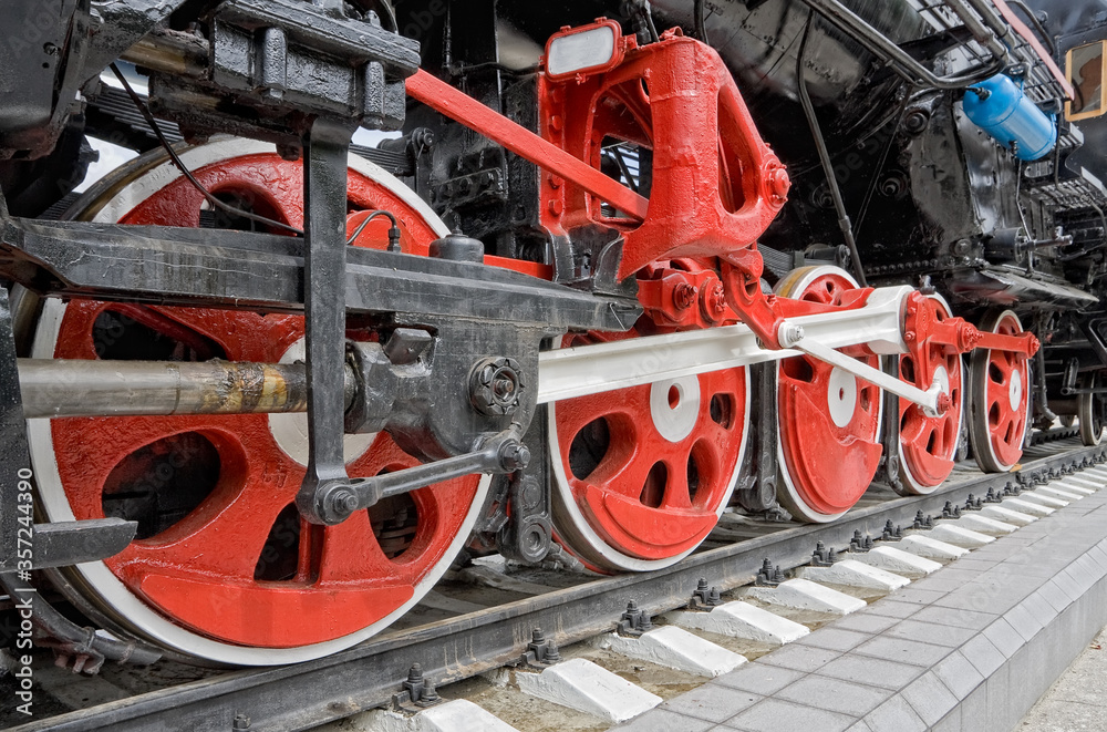 Old steam locomotive wheels Old steam locomotive wheels