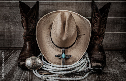 Rustic country design with a western feel and a blank belt buckle.