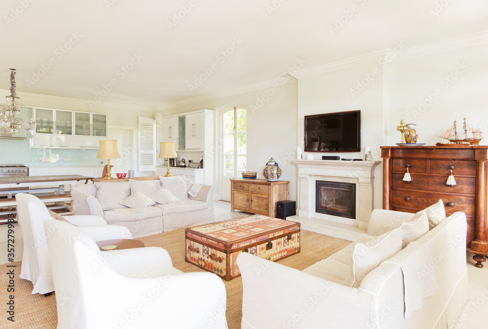 Fototapeta premium Luxury living room and kitchen