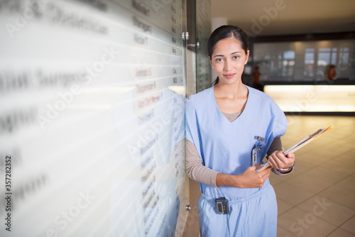 Photos Portrait of smiling nurse