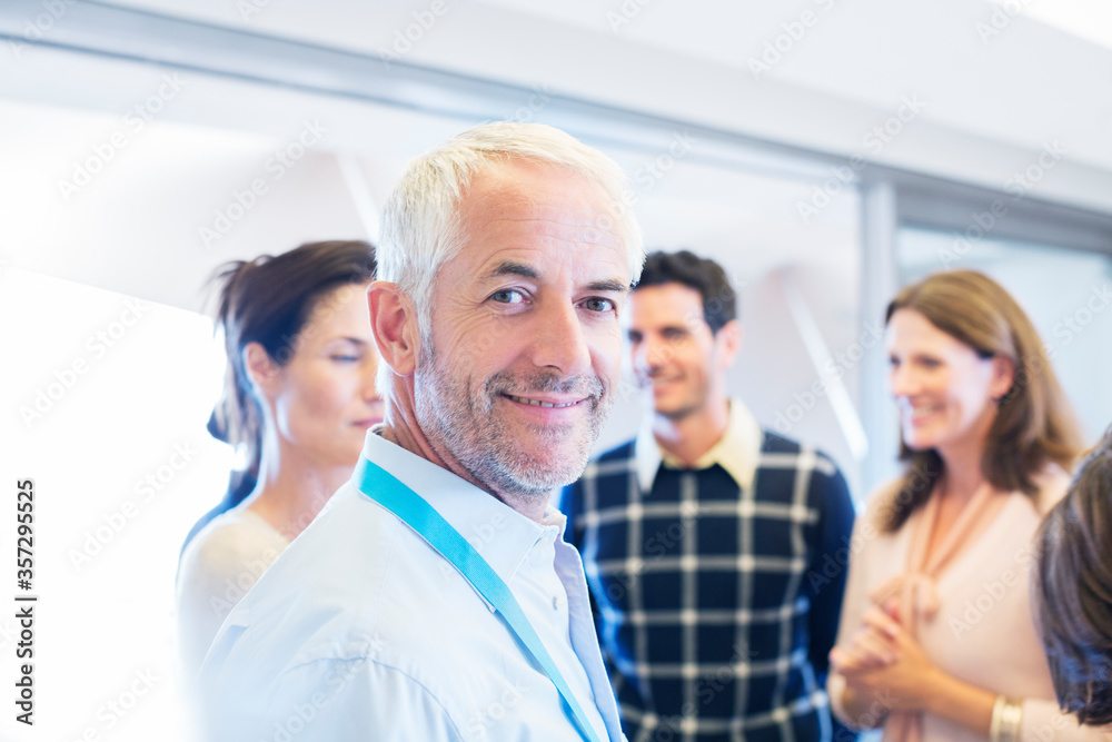 Obraz premium Businessman smiling in meeting
