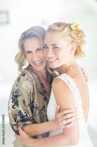 Принти на полотні Portrait of bride and matron of honor at wedding reception
