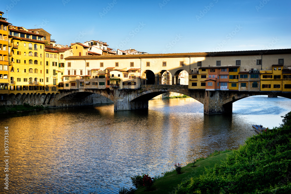 ponte vecchio florence italy