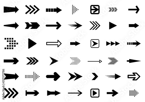 Arrows big black set icons. arrow icon. arrow collection Premium Vector 