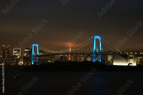 Blue rainbow bridge in Tokyo © kubocyannn