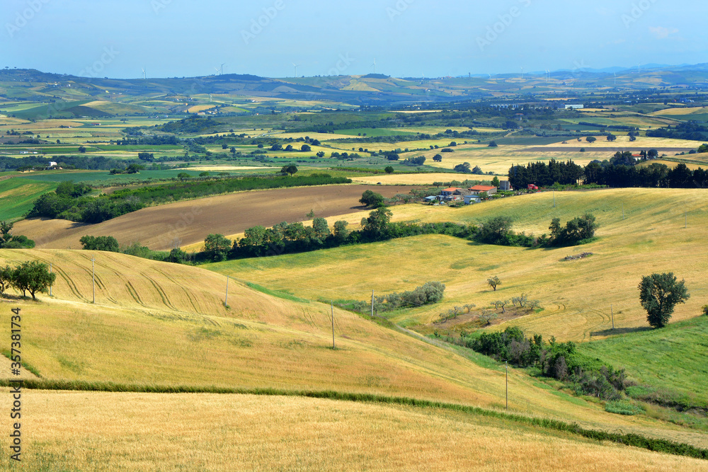 Fototapeta premium Sunny landscapes in the Molise countryside in southern Italy.