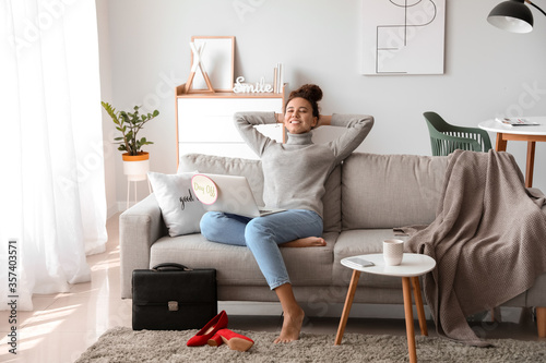Businesswoman relaxing on s...