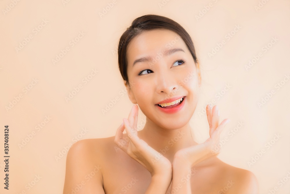 Portrait beautiful young asian face woman with beauty spa concept Portrait beautiful young asian face woman with beauty spa concept