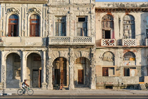 Rua de Havana. Cuba. Street of Havana photo