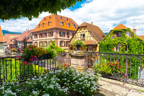 Obraz na płótnie old town of Beblenheim in Alsace in France w salonie