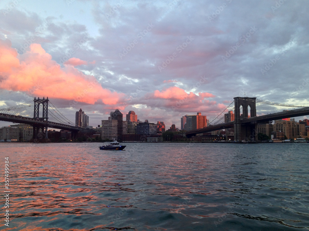 Obraz premium Two Bridges Sunset