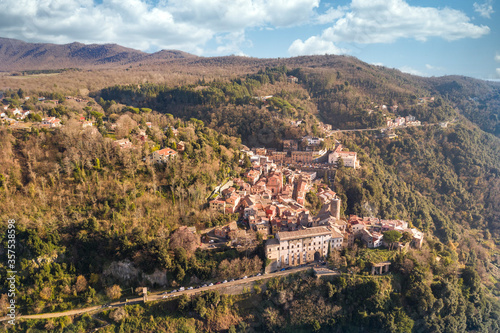 panoramic view of san gimignano tuscany italy