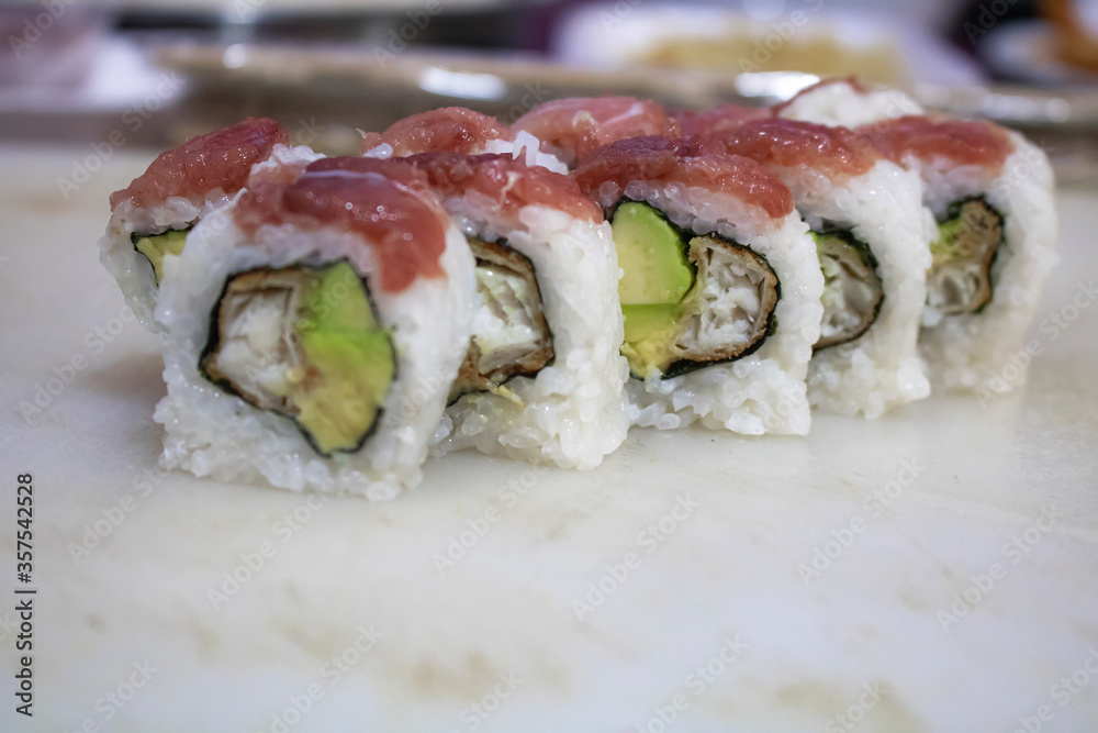 makis makis