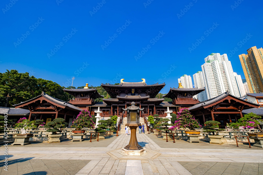 Courtyard in front of the Four Heavenly Kings Hall (as written in the plague of the building in Chinese) at Chi Lin Nunnery Courtyard in front of the Four Heavenly Kings Hall (as written in the plague of the building in Chinese) at Chi Lin Nunnery