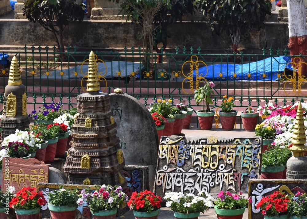 Naklejka premium Buddhist temple in India Bodh Gaya maha bodhi complex, Bihar 