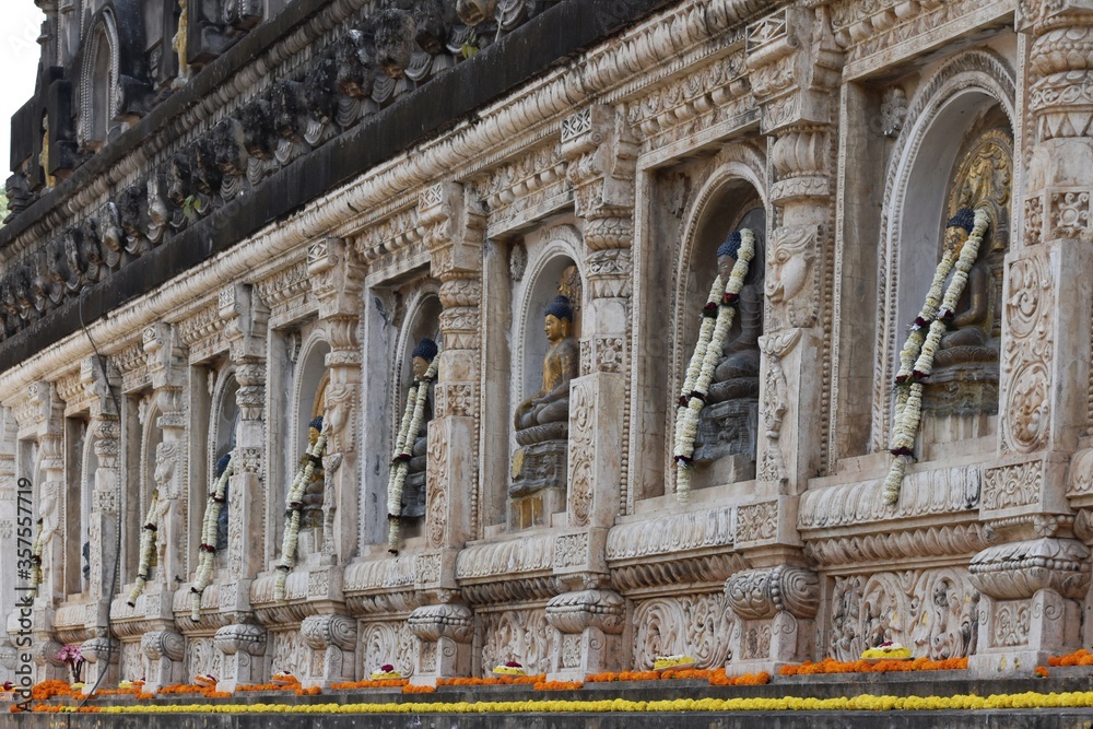 the facade of the mahabodhi complex in bodh gaya india