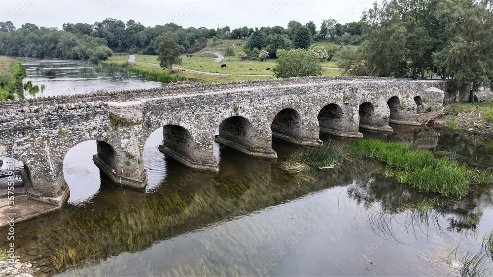 ,county meath,bective abbey,river boyne,abbey,bective,boyne,braveheart,bridge,county,film,ireland,location,meath,river,trim,abbot,ancient,arch,archeology,architectural,architecture,building,buildings