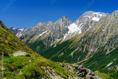 Gebirgslandschaft zwischen Weißenbachtal und Halsscharte beim Obersee am Staller Sattel im Defereggental, Nationalparks Hohe Tauern, Tirol, Osttirol, Österreich