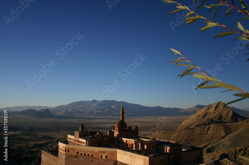 Ishak Pasha Palace im Abenrot