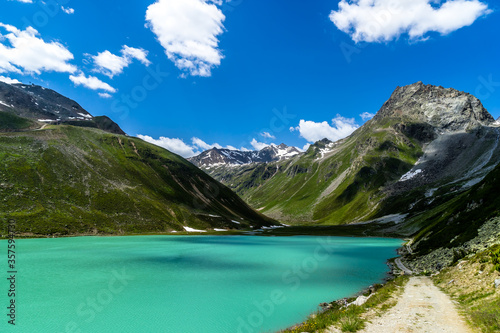 Rifflsee Pitztaler Alpen, Österreich photo
