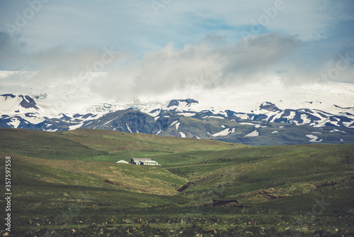Icelandic Mountains 