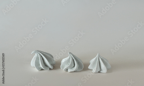 Wallpaper Mural three blue meringues  Torontodigital.ca